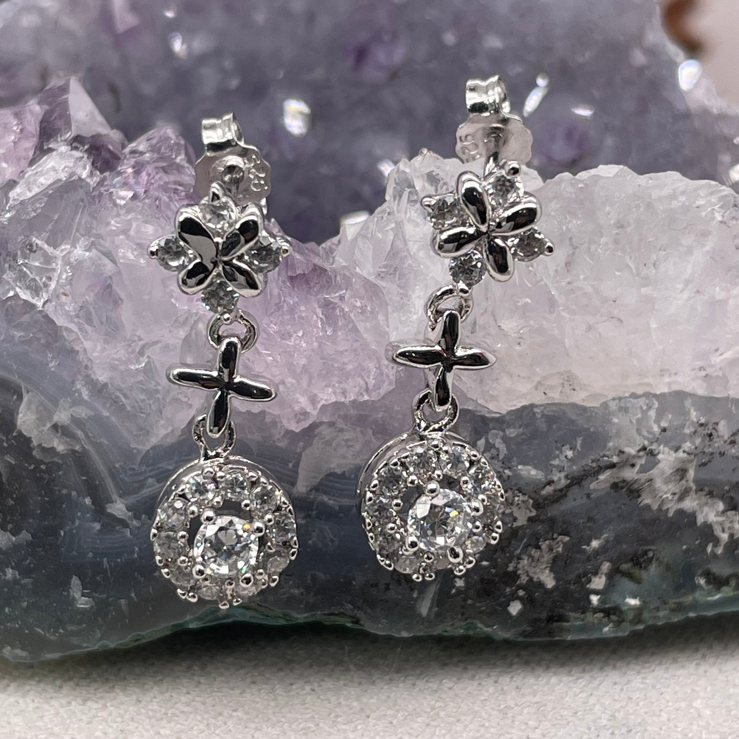 925 Sterling Silver Ribbon Push Back Earrings