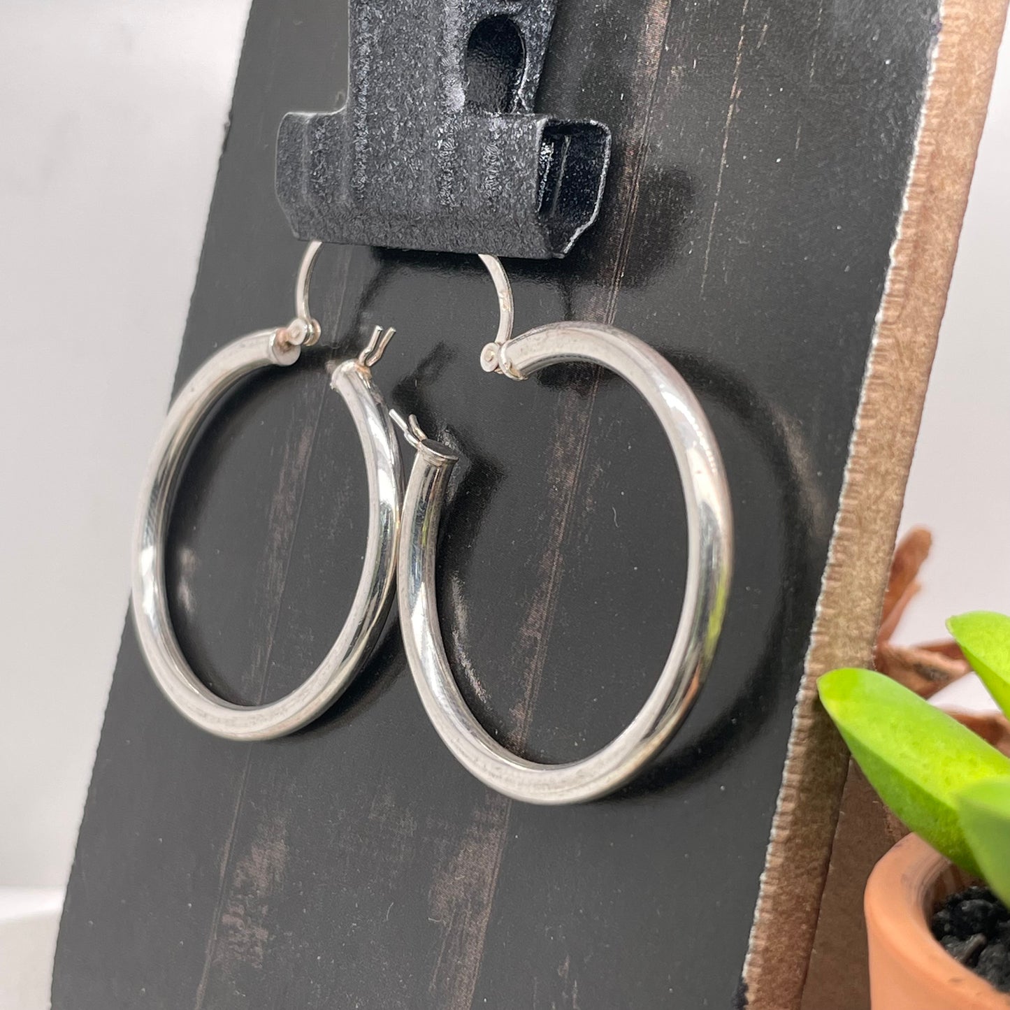 925 Sterling Silver Huggies Earrings 29.50x29.50mm