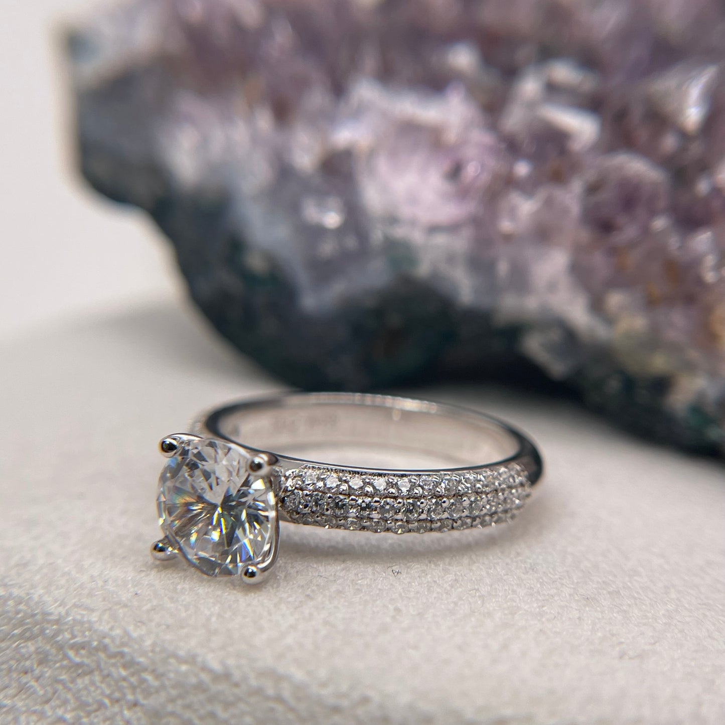 1.27 Carat Round Brilliant Lab Created / Naturel Diamond Engagement Ring with Gold Band