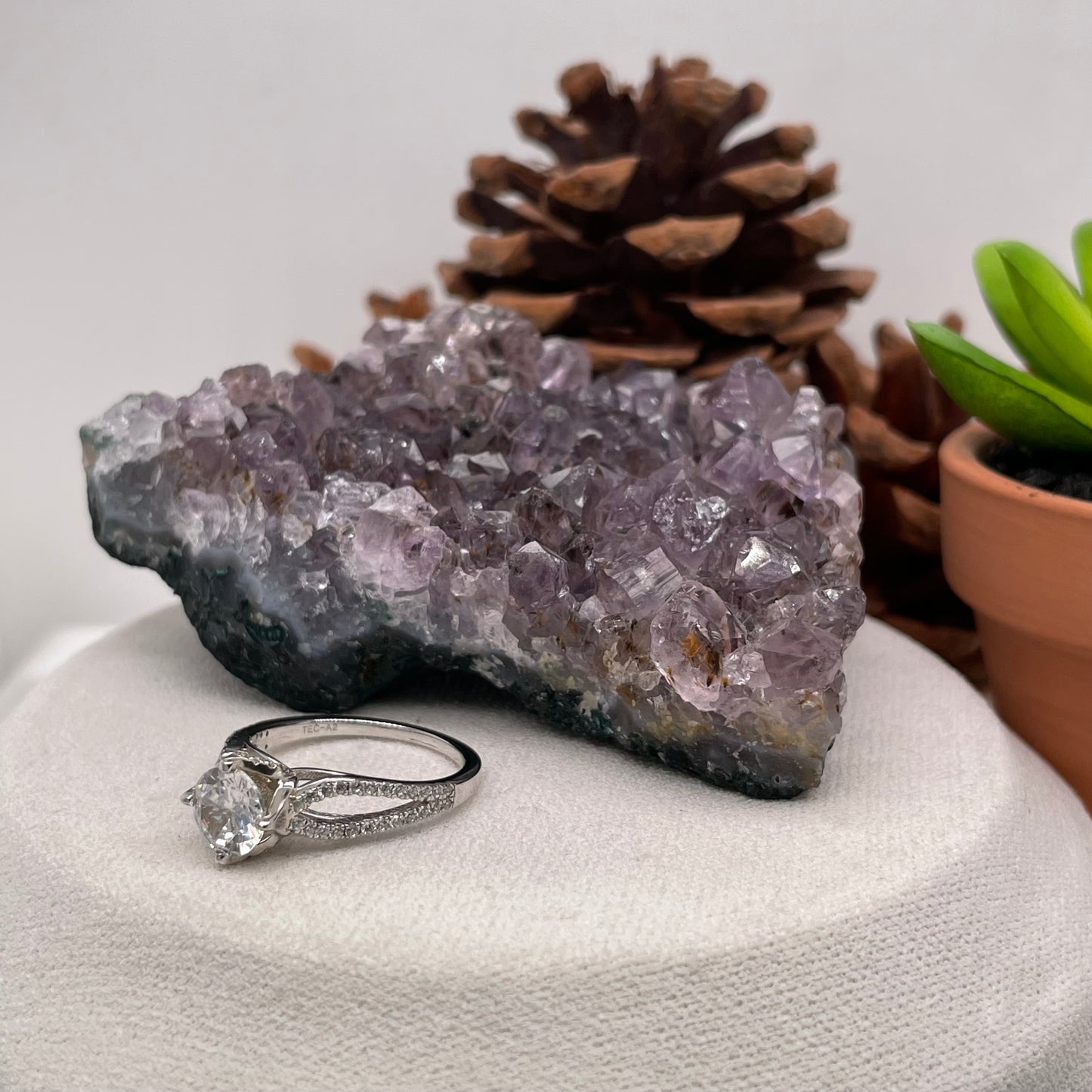 1.28 Carat Round Brilliant Lab Created / Naturel Diamond Engagement Ring