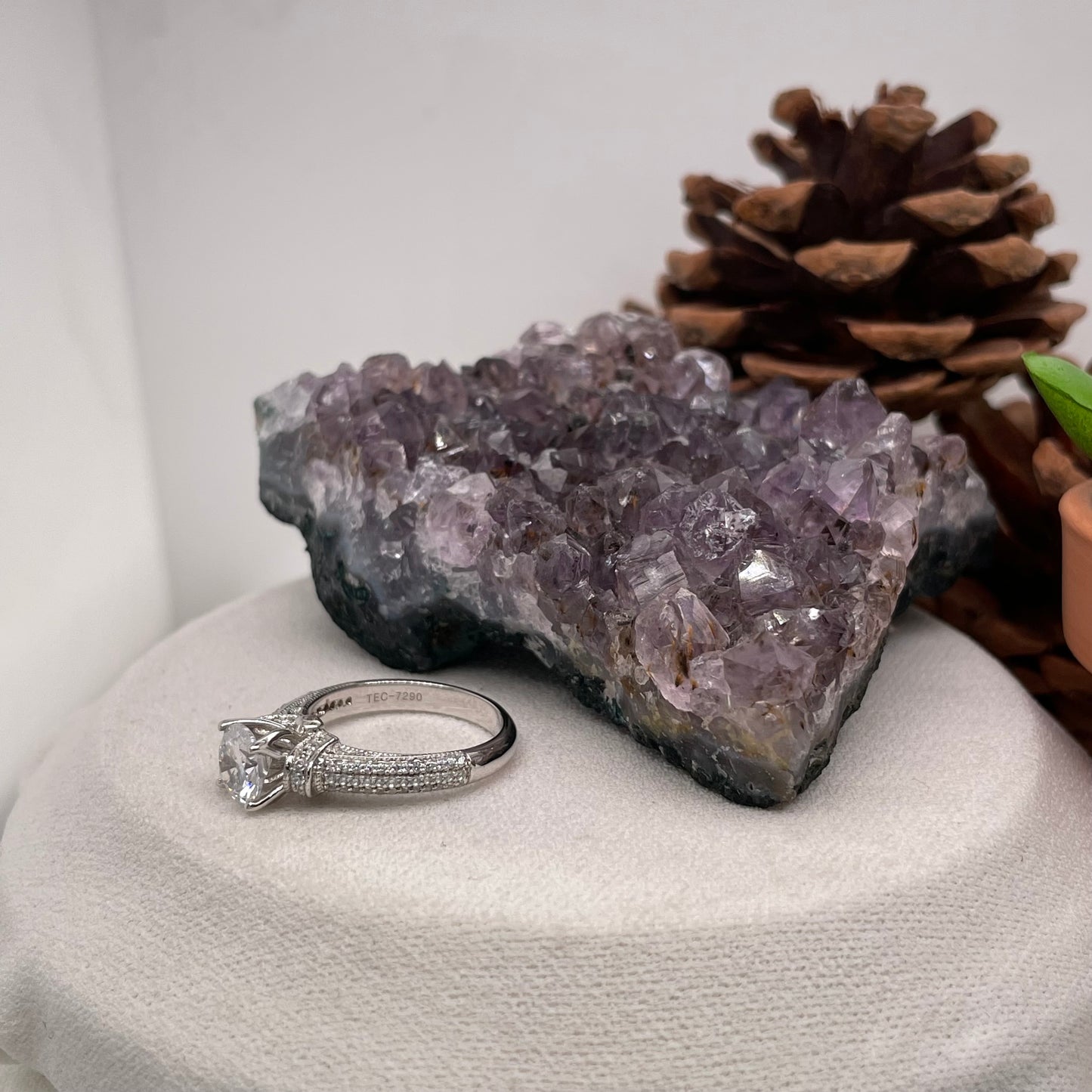 1.23 Carat Round Brilliant Lab Created / Naturel Diamond Engagement Ring