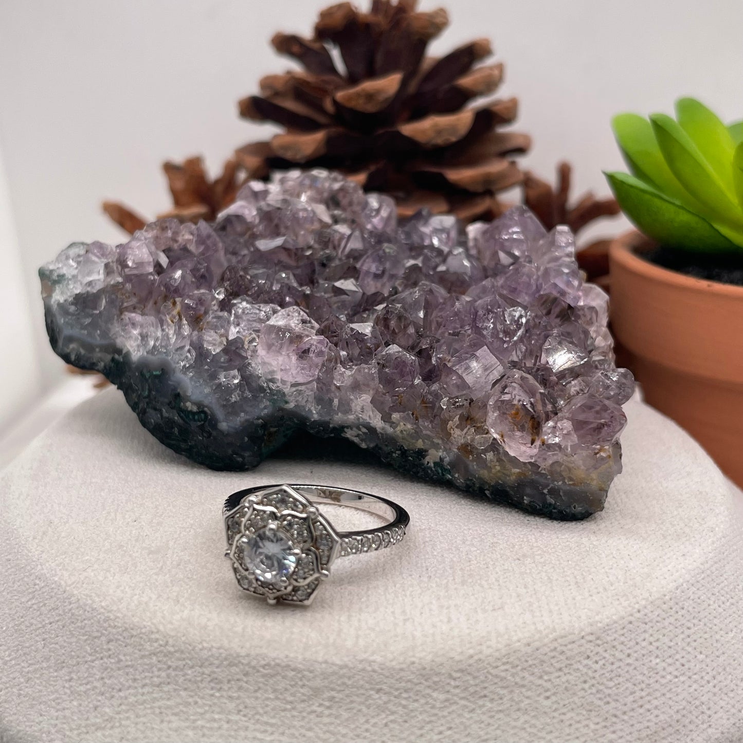 0.76 Carat Round Brilliant Lab Created / Naturel Diamond Engagement Ring