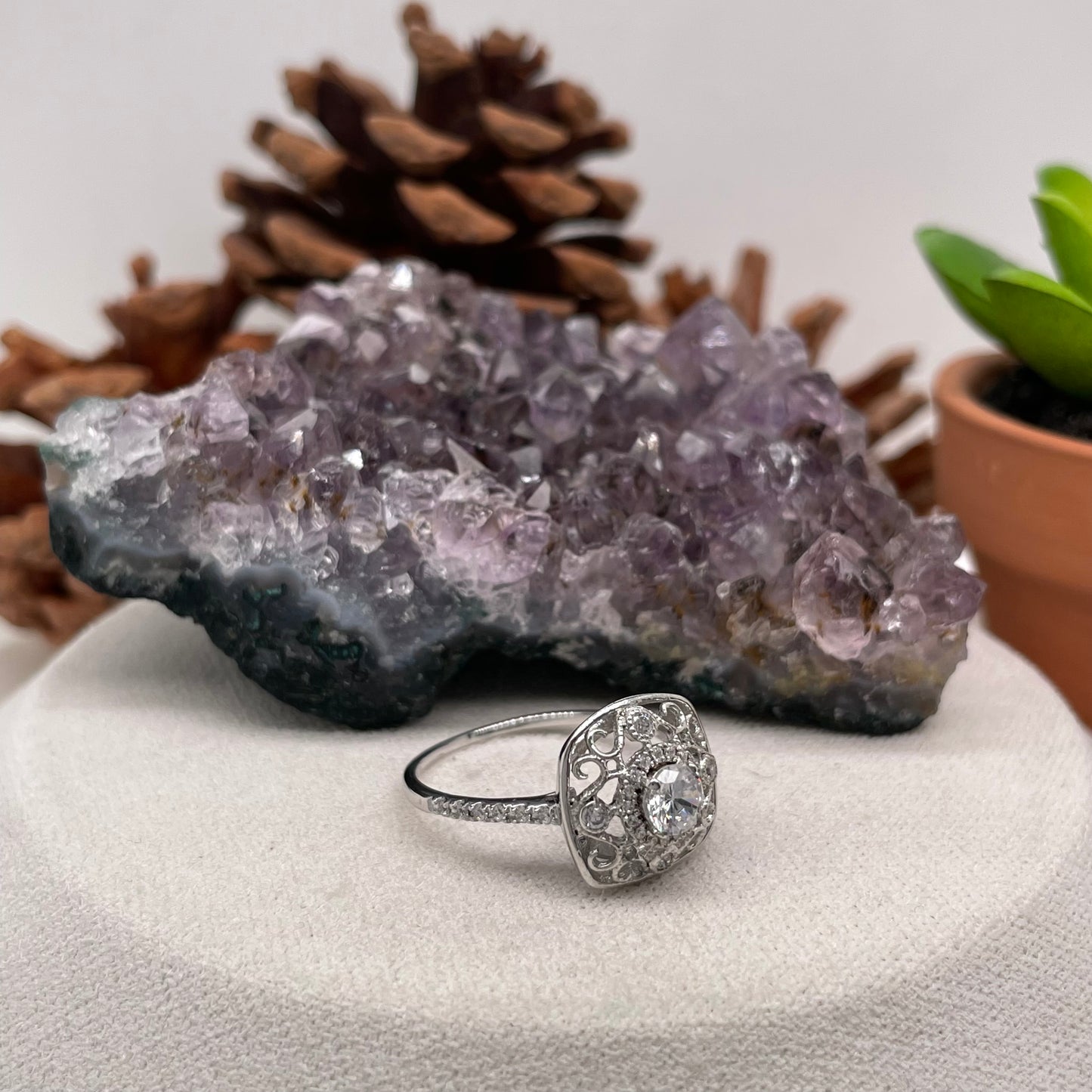 0.56 Carat Round Brilliant Lab Created / Naturel Diamond Engagement Ring Diamond Ring