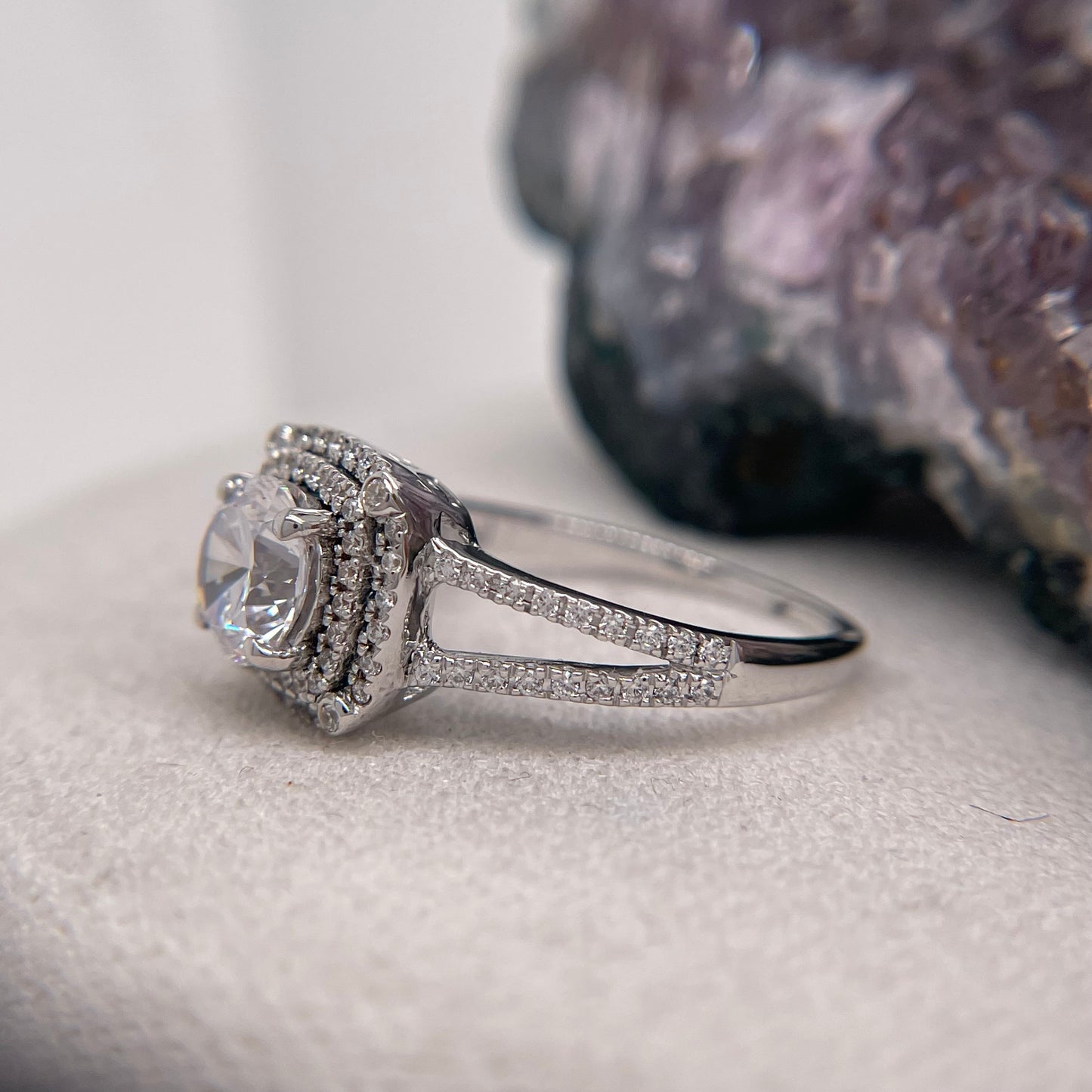 1.40 Carat Round Brilliant Lab Created / Naturel Diamond Engagement Ring Diamond Ring