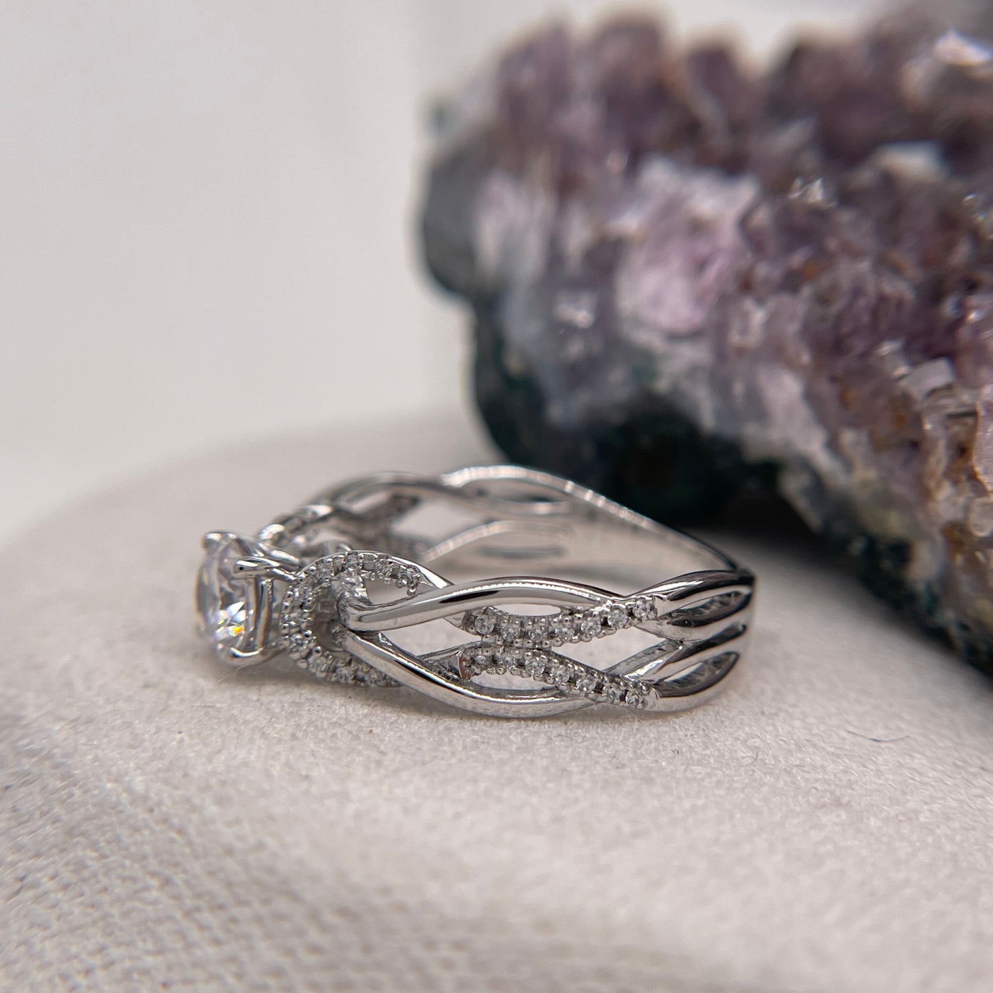 0.82 Carat Round Brilliant Lab Created / Naturel Diamond Engagement Ring Diamond Ring