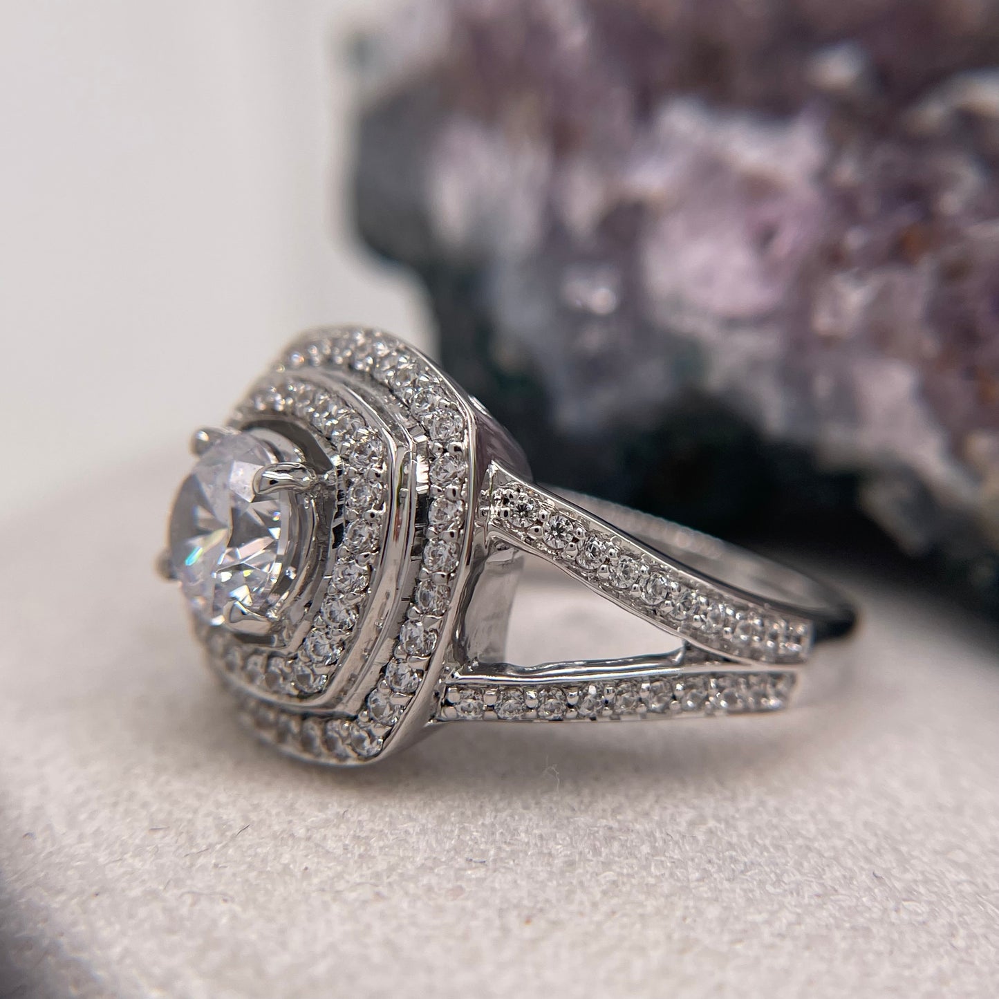 1.65 Carat Round Brilliant Lab Created / Naturel Diamond Engagement Ring Diamond Ring