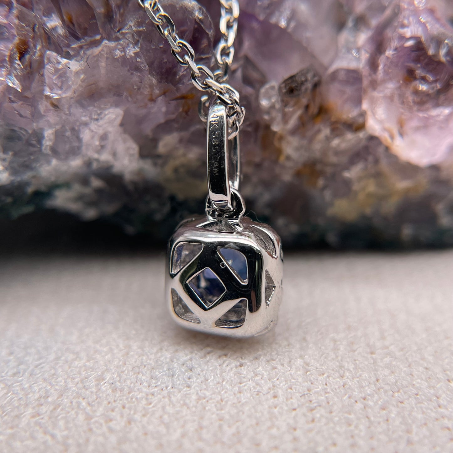 14K White Gold Blue Sapphire Pendant with Diamond