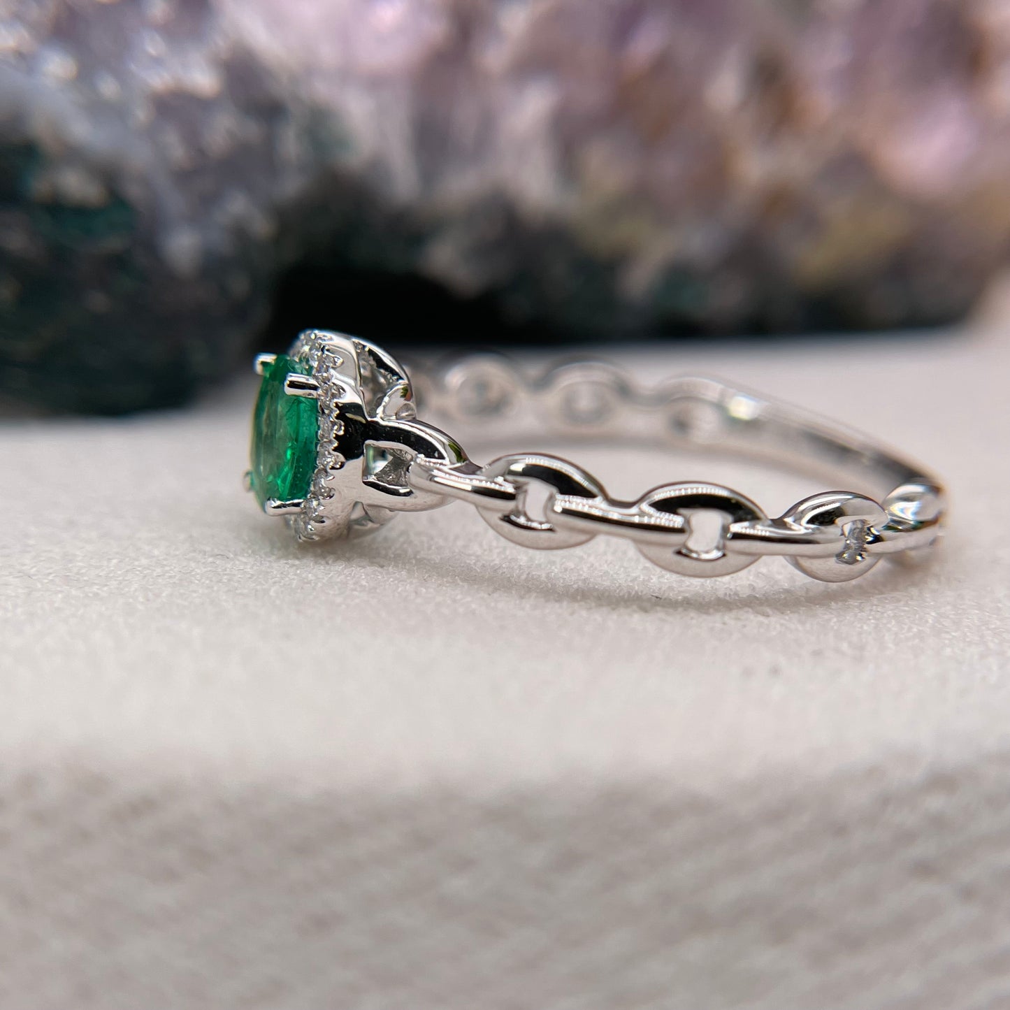 14K White Gold Emerald Ring with Diamond