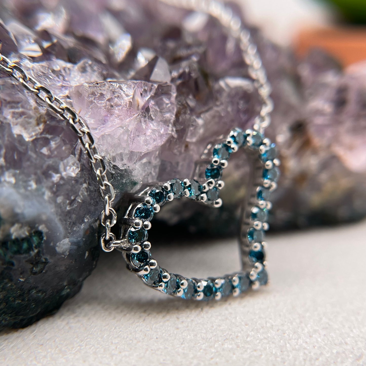 14K White Gold Blue Diamond Heart Pendant