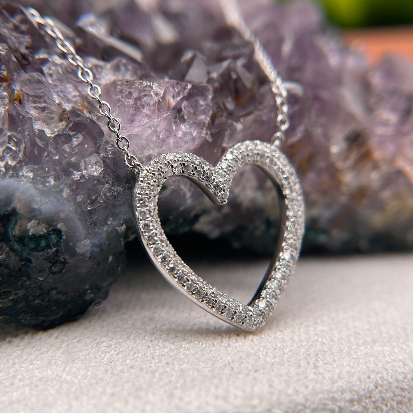 14K White Gold Diamond Heart Pendant