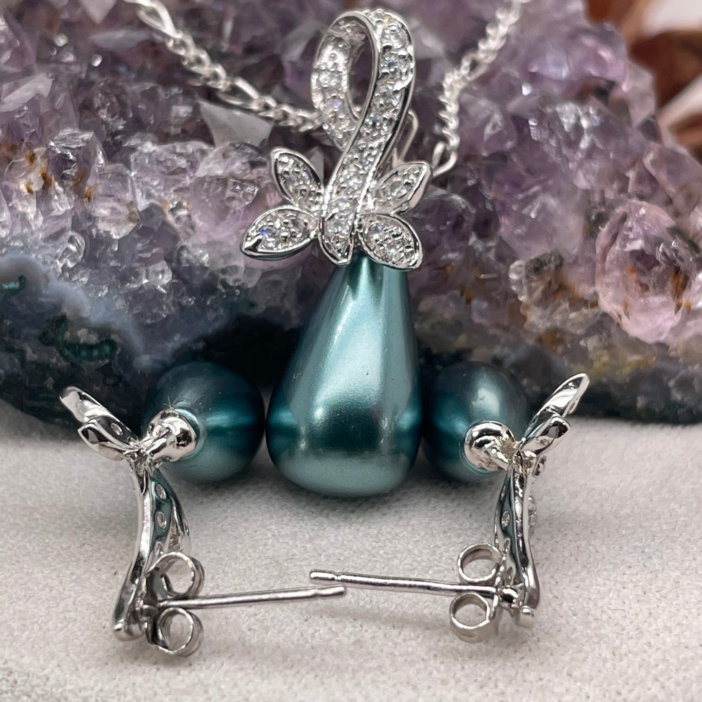 925 Sterling Silver Pendant and Earrings Set