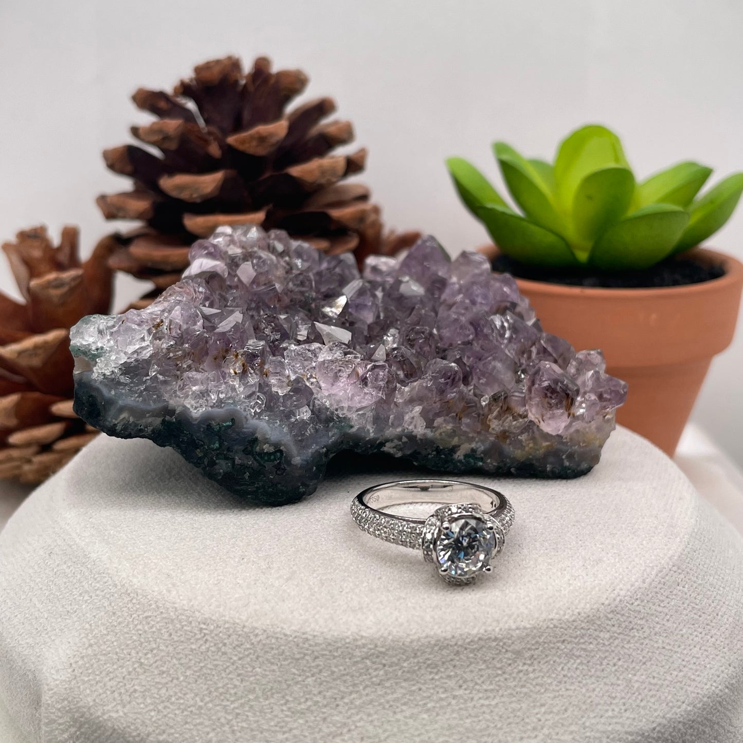1.50 Carat Round Brilliant Lab Created / Naturel Diamond Engagement Ring