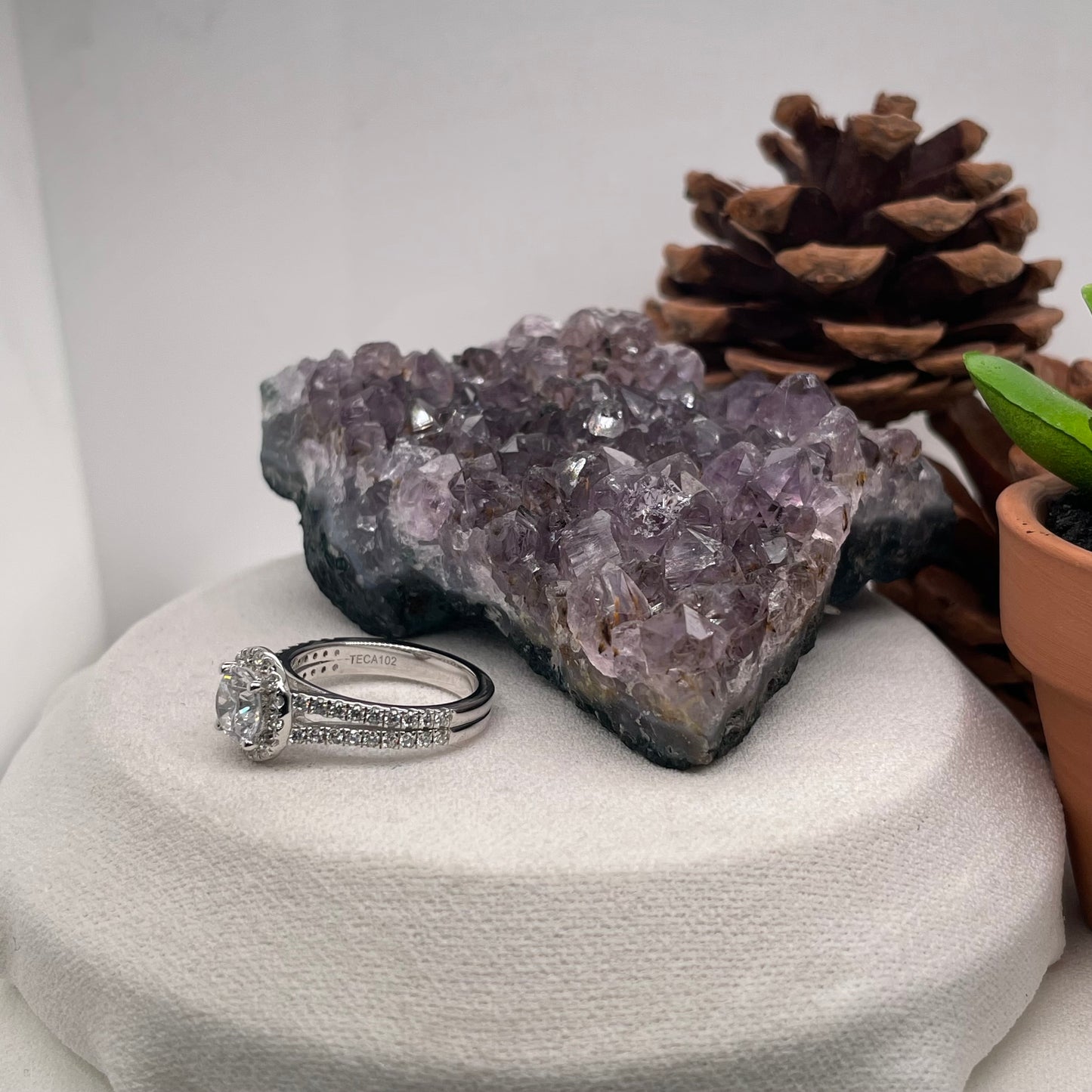 1.58 Carat Round Brilliant Lab Created / Naturel Diamond Engagement Ring