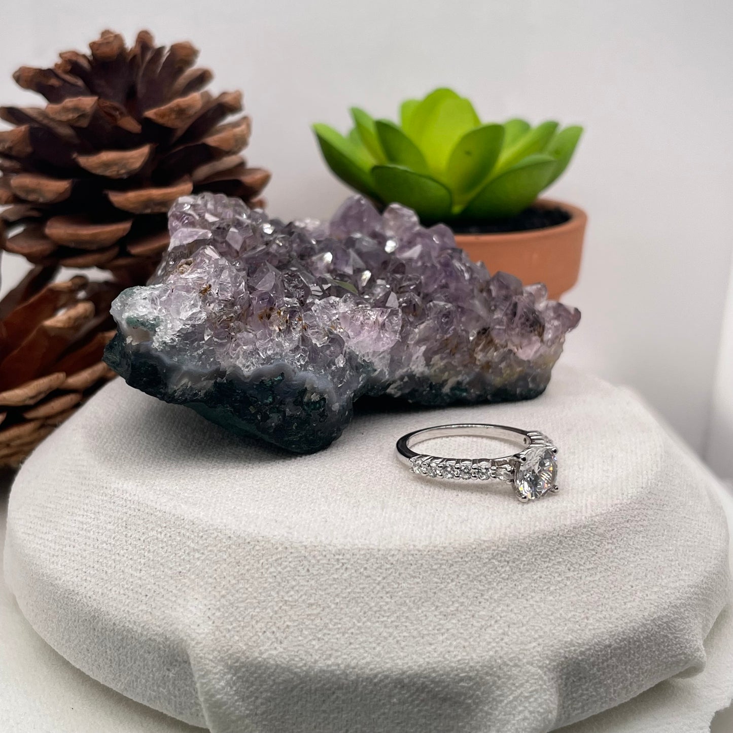 1.36 Carat Round Brilliant Lab Created / Naturel Diamond Engagement Ring