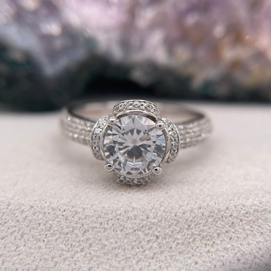 1.50 Carat Round Brilliant Lab Created / Naturel Diamond Engagement Ring