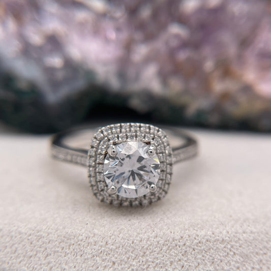1.33 Carat Round Brilliant Lab Created / Naturel Diamond Engagement Ring