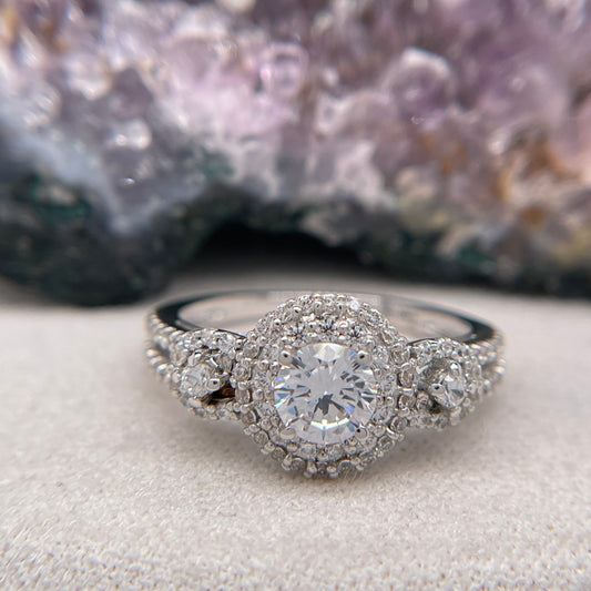 1.15 Carat Round Brilliant Lab Created / Naturel Diamond Engagement Ring