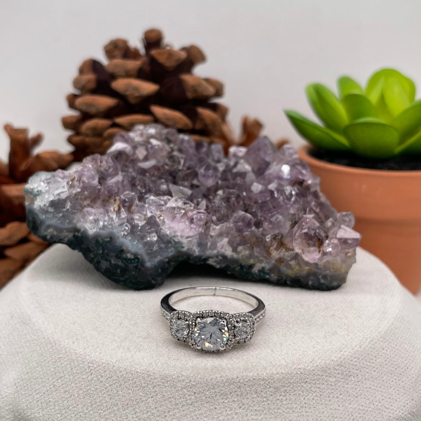 1.45 Carat Round Brilliant Lab Created / Naturel Diamond Engagement Ring