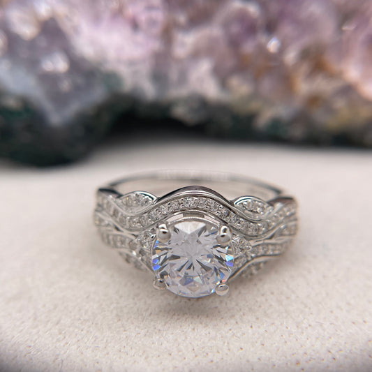 0.83 Carat Round Brilliant Lab Created / Naturel Diamond Engagement Ring Diamond Ring