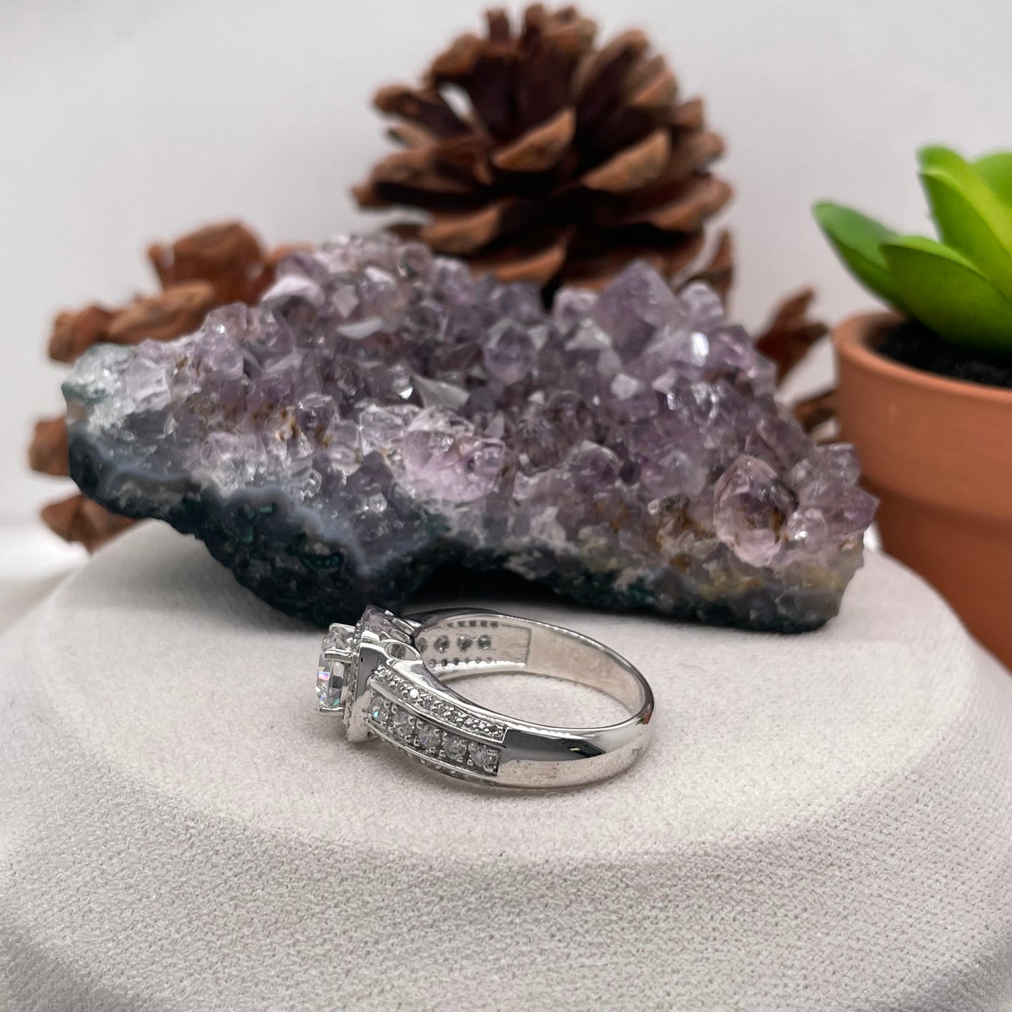 1.70 Carat Round Brilliant Lab Created / Naturel Diamond Engagement Ring Diamond Ring