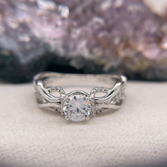 0.82 Carat Round Brilliant Lab Created / Naturel Diamond Engagement Ring Diamond Ring