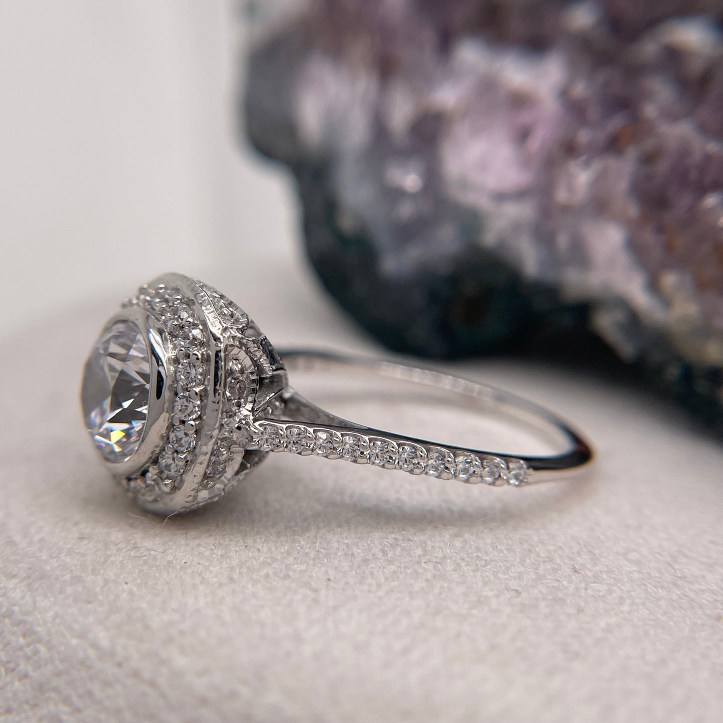 1.85 Carat Round Brilliant Lab Created / Naturel Diamond Engagement Ring Diamond Ring