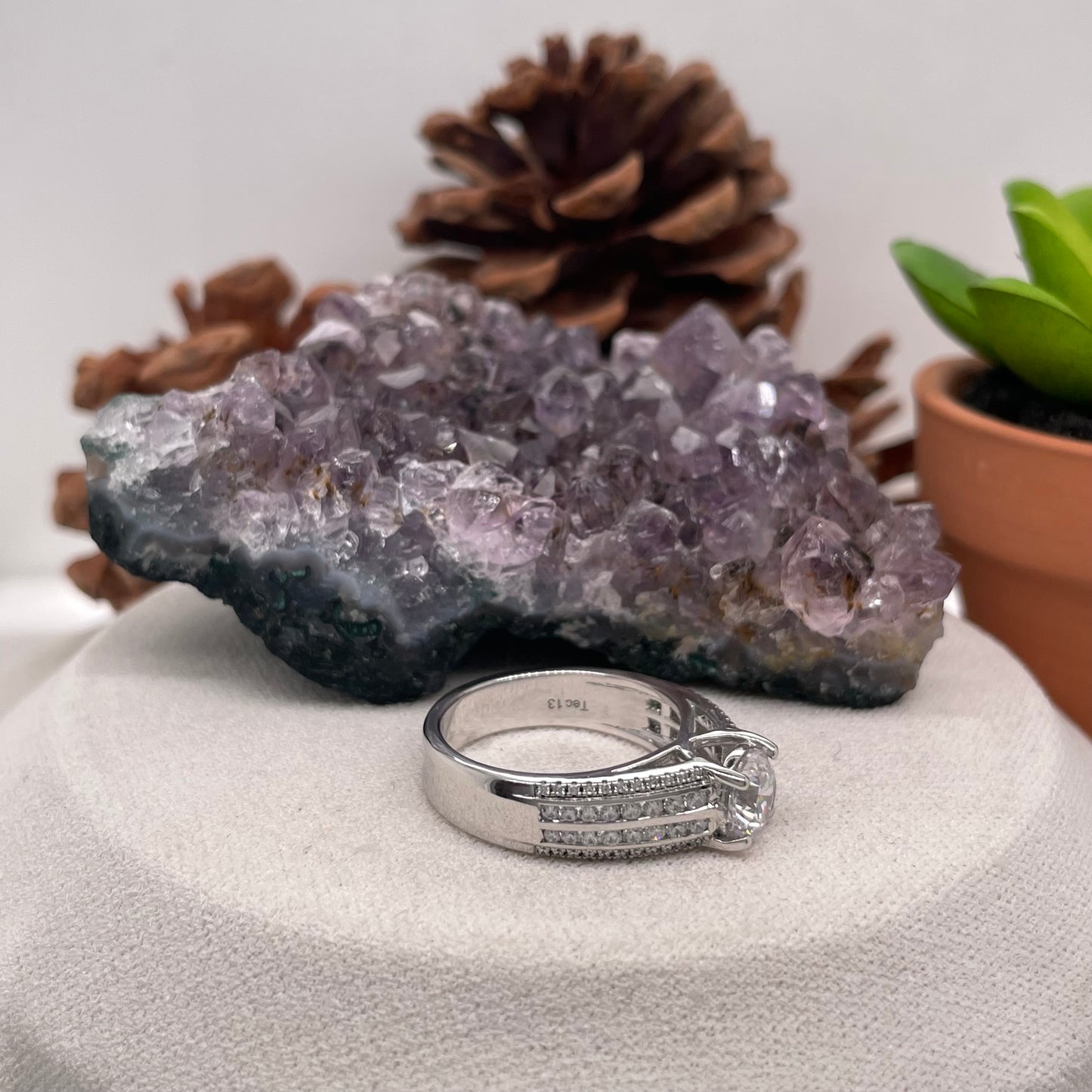 1.62 Carat Round Brilliant Lab Created / Naturel Diamond Engagement Ring Diamond Ring