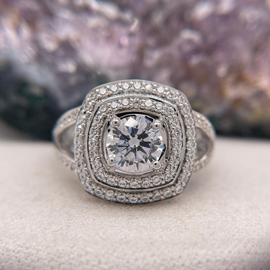 1.65 Carat Round Brilliant Lab Created / Naturel Diamond Engagement Ring Diamond Ring