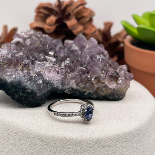 14K White Gold Sapphire Ring with Diamond