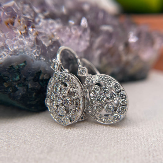 18K White Gold Earrings with Diamond